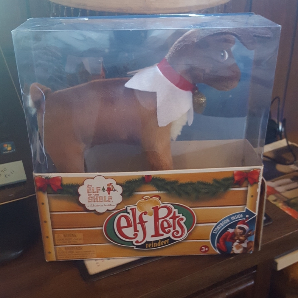 Elf on the shelf reindeer, comes with storybook